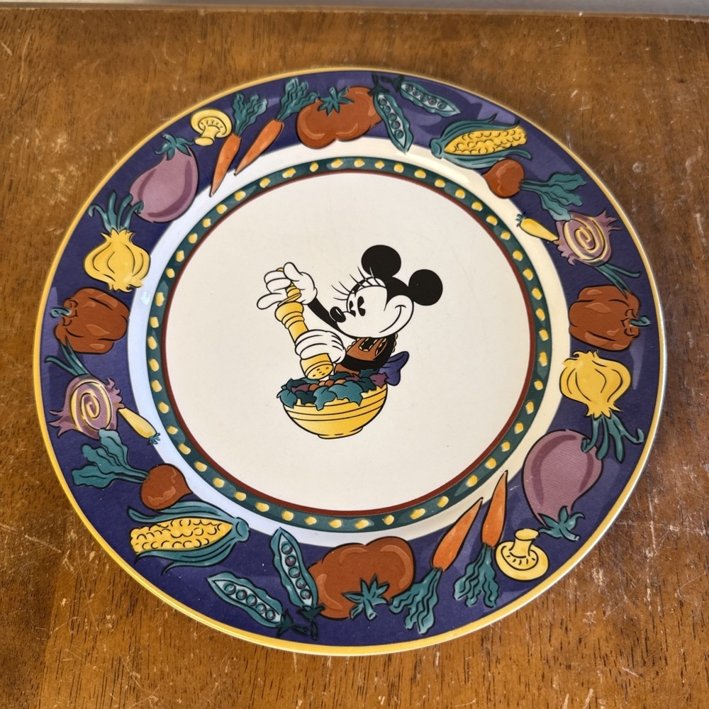 Disney Minnie Mickey Vegetable Veggie Trim Stoneware Salad Plate 8" Saucer Dish